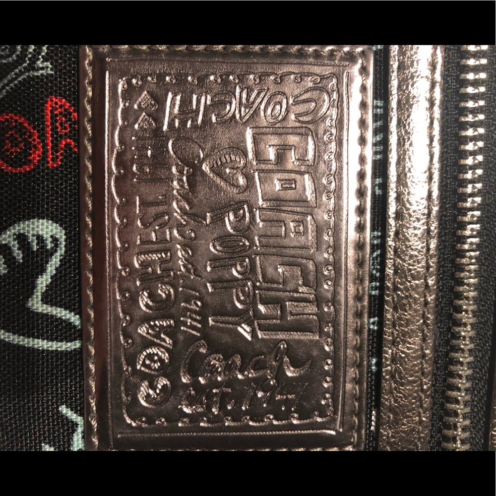 Coach poppy wristlet